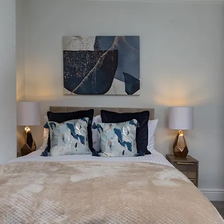 The Clifton Townhouse, 5bed With Hot Tub, King Bed * סקארבורו